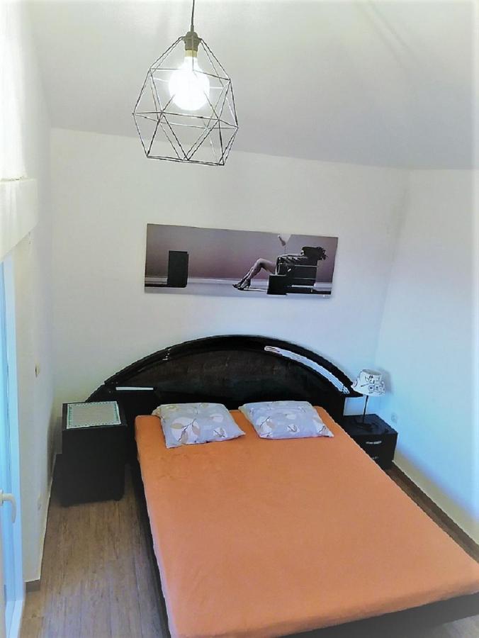 Apartments Dubravka Pirovac Ngoại thất bức ảnh