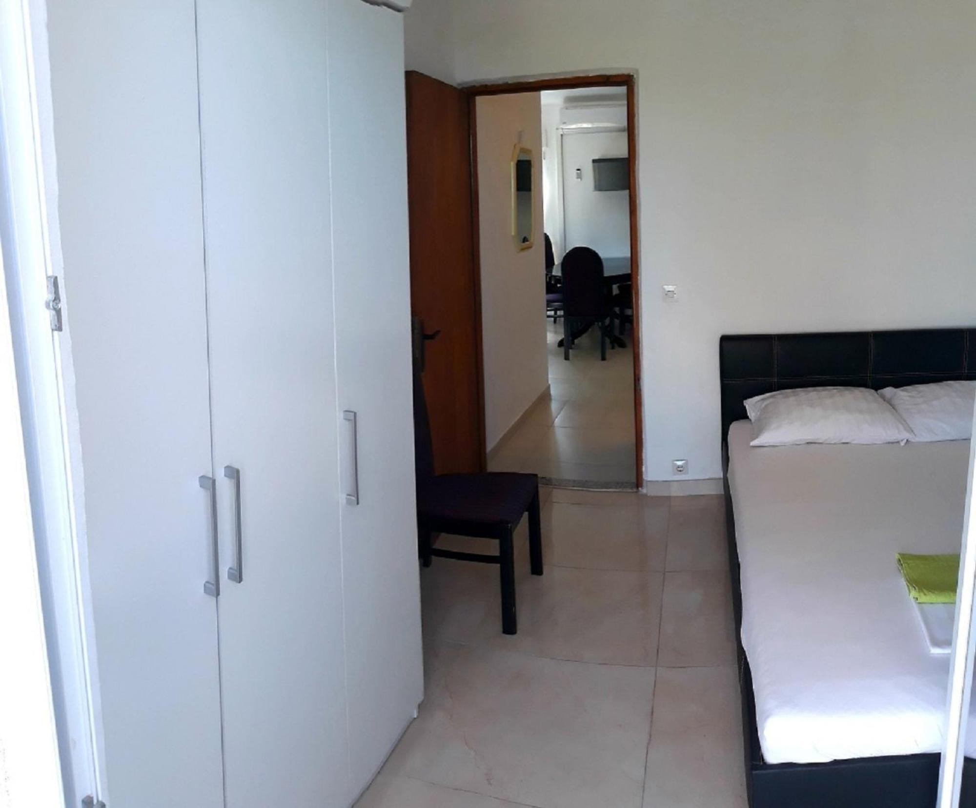 Apartments Dubravka Pirovac Phòng bức ảnh