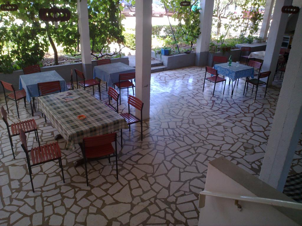 Apartments Dubravka Pirovac Ngoại thất bức ảnh