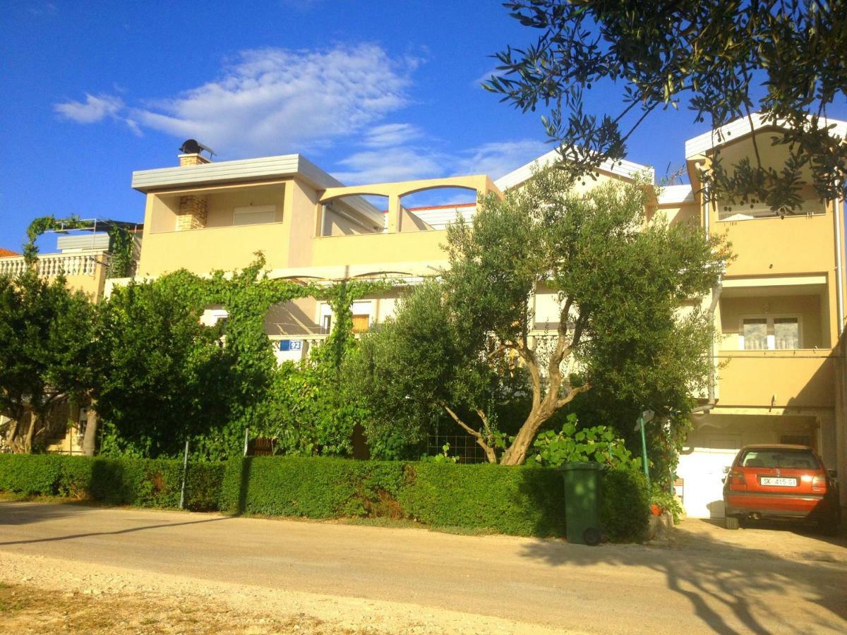 Apartments Dubravka Pirovac Ngoại thất bức ảnh